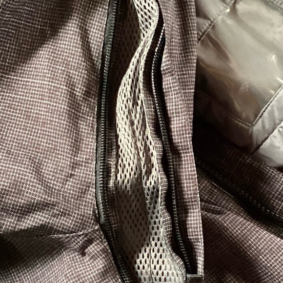 Burton Snowboarding Jacket - Picture 5 of 7